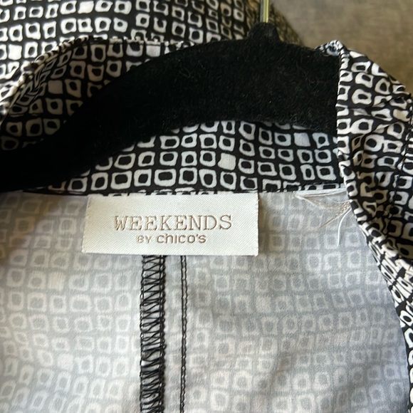 Weekends By Chico's Women's Blue And White Size 1 Small - Picture 2 of 3